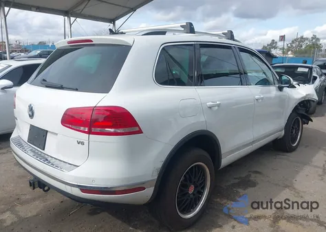 2017 Volkswagen Touareg V6 Sport z USA, uszkodzony, nr VIN WVGEF7BP0HD005299
